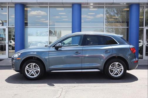 Blue 2018 Audi Q5 2.0T Premium