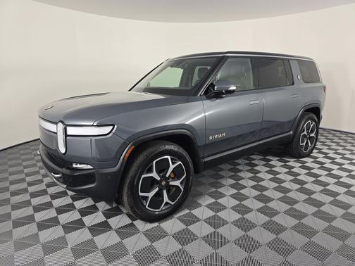 2023 Rivian R1S Adventure