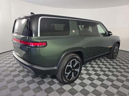 2023 Rivian R1S Adventure