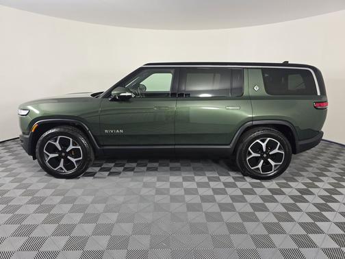 2023 Rivian R1S Adventure