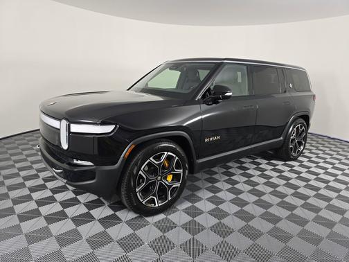 2023 Rivian R1S Adventure