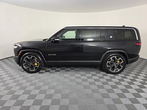 2023 Rivian R1S Adventure