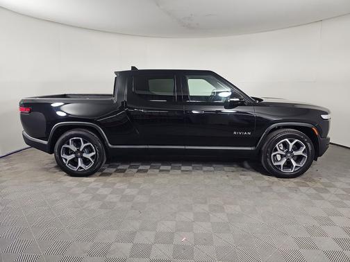 2024 Rivian R1T Adventure Package