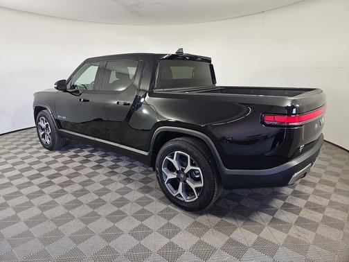 2024 Rivian R1T Adventure Package