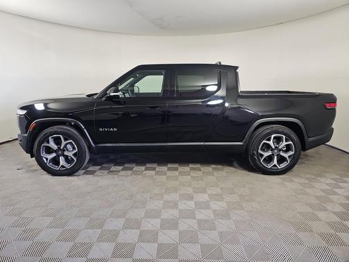 2024 Rivian R1T Adventure Package