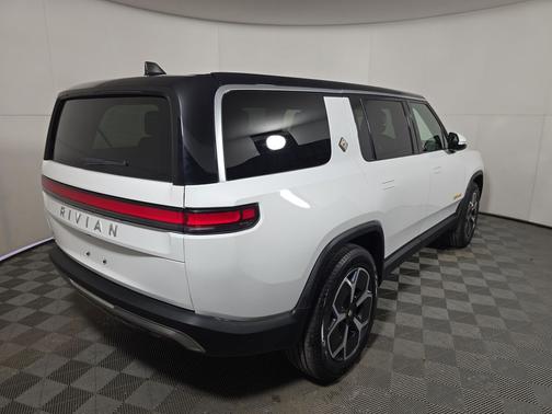 2022 Rivian R1S Launch Edition