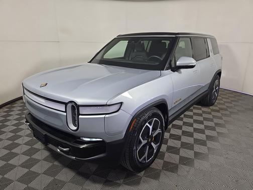 2023 Rivian R1S Adventure