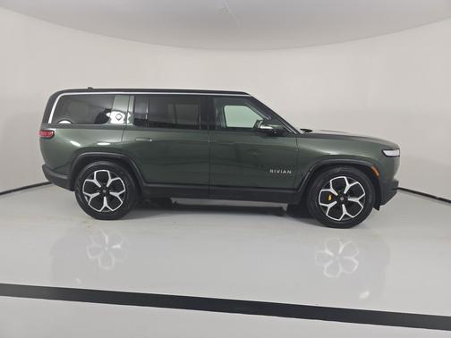 2024 Rivian R1S Adventure Quad Motor Large Pack