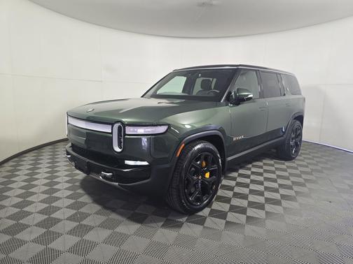 2023 Rivian R1S Adventure
