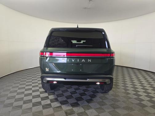 2023 Rivian R1S Adventure