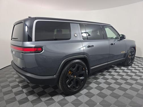 El Cap Granite 2023 Rivian R1S Adventure