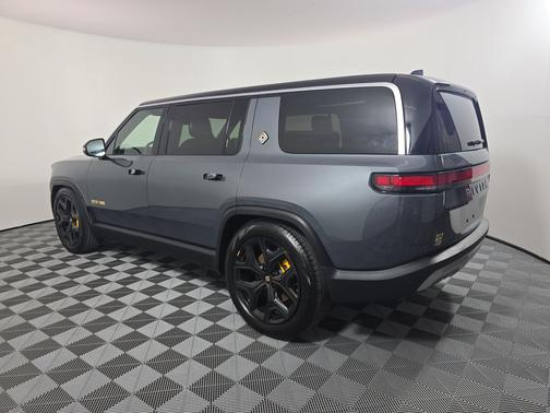 El Cap Granite 2023 Rivian R1S Adventure