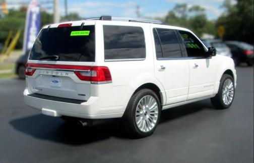 2015 Lincoln Navigator Base