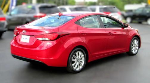 2015 Hyundai ELANTRA SE