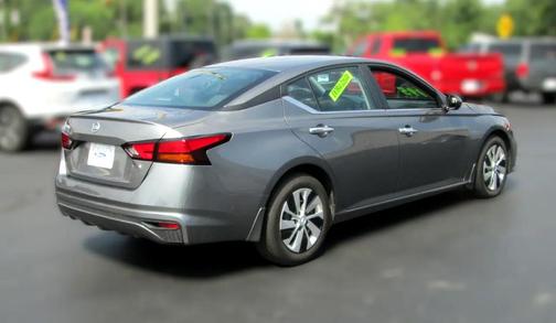 2021 Nissan Altima S FWD