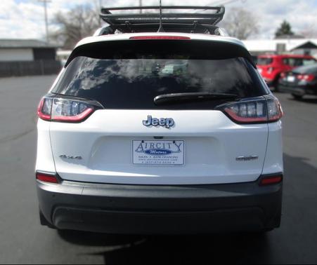 Bright White Clearcoat 2019 Jeep Cherokee Latitude Plus