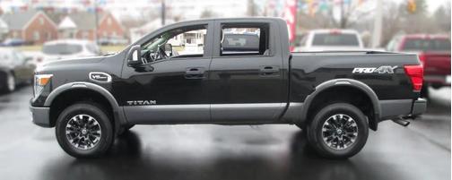 2017 Nissan Titan Platinum Reserve