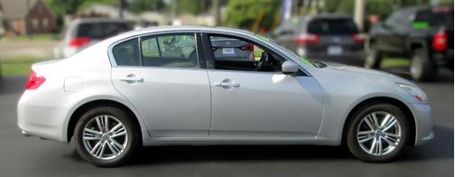 2013 INFINITI G37x Base