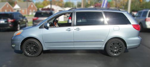 2010 Toyota Sienna XLE