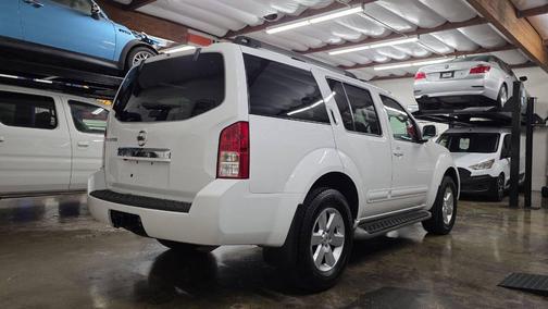 2012 Nissan Pathfinder SV