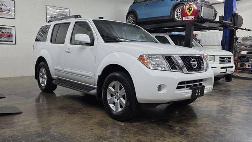 2012 Nissan Pathfinder SV