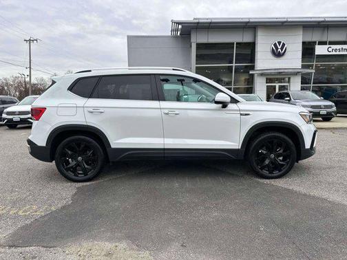 2022 Volkswagen Taos 1.5T SE