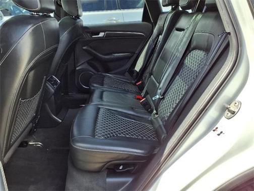 2016 Audi SQ5 3.0T Premium Plus