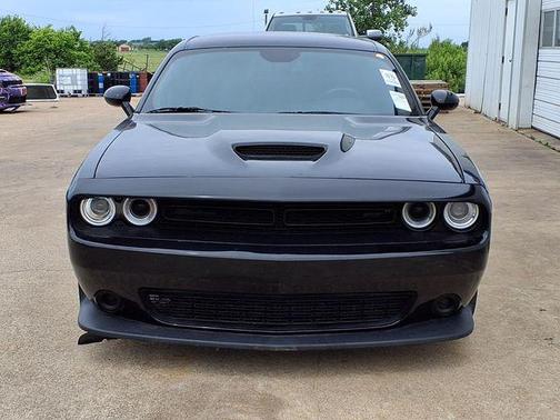Pitch Black Clearcoat 2023 Dodge Challenger GT