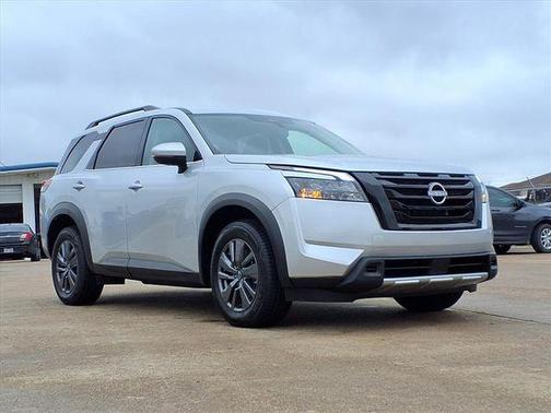 2024 Nissan Pathfinder SV 4WD