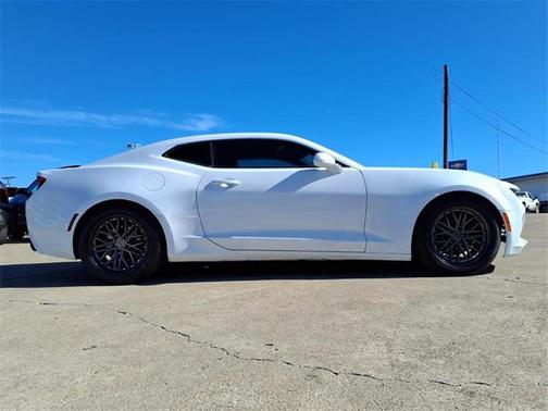 2017 Chevrolet Camaro 1LT