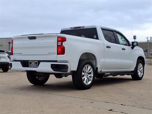 2024 Chevrolet Silverado 1500 Custom