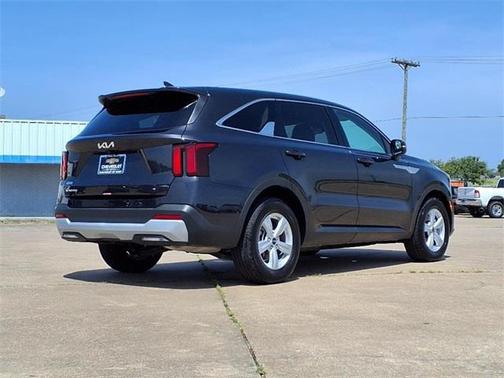 2025 Kia Sorento LX