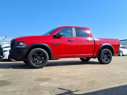 2024 RAM 1500 Classic Warlock Crew Cab 4x2 5'7' Box