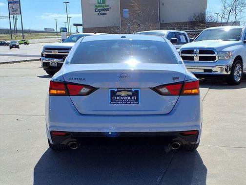 2024 Nissan Altima SR FWD