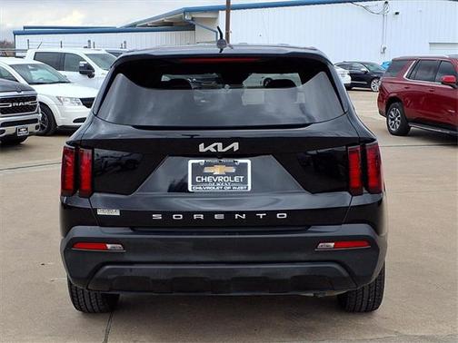 2022 Kia Sorento LX