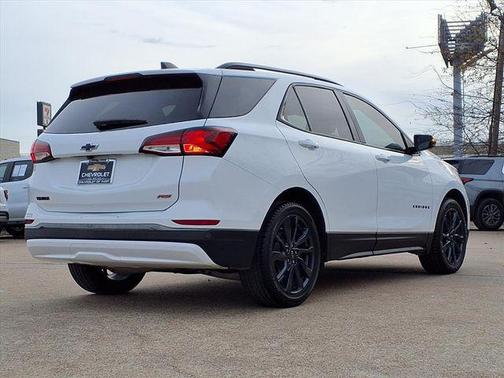2022 Chevrolet Equinox FWD RS