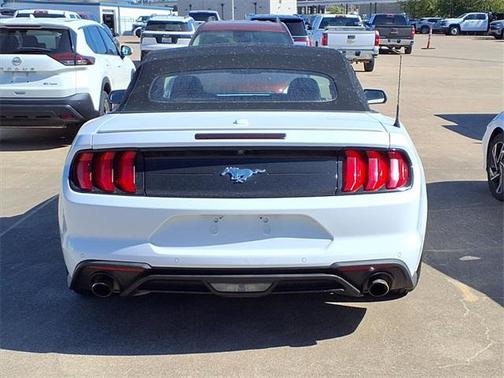 2022 Ford Mustang EcoBoost Premium