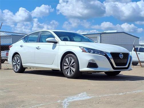 2021 Nissan Altima 2.5 SV