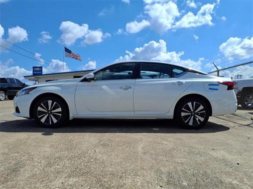 2021 Nissan Altima 2.5 SV