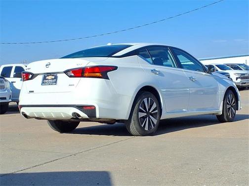 2021 Nissan Altima 2.5 SV