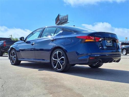 2024 Nissan Altima SR FWD