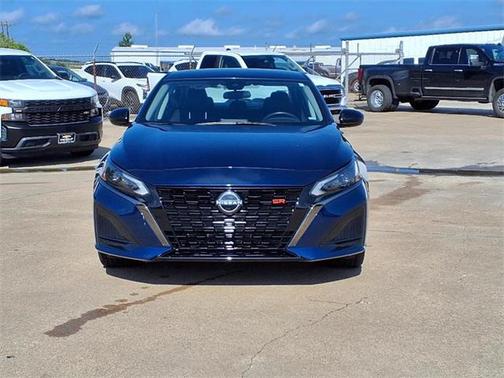 2024 Nissan Altima SR FWD