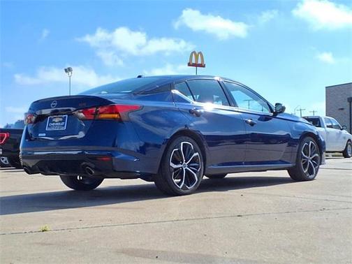 2024 Nissan Altima SR FWD