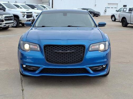 2022 Chrysler 300 Touring
