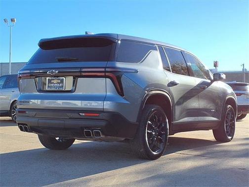 2024 Chevrolet Traverse LS