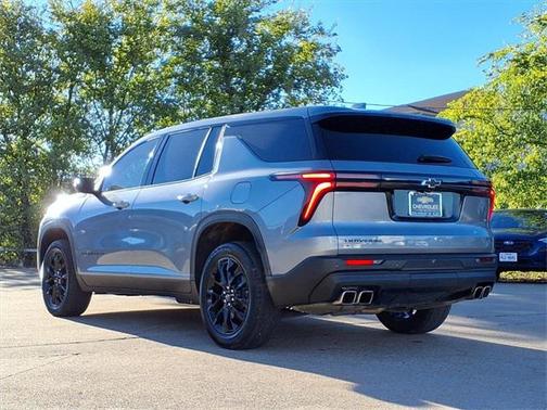 2024 Chevrolet Traverse LS