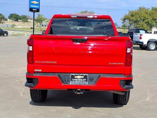 2024 Chevrolet Silverado 1500 Custom