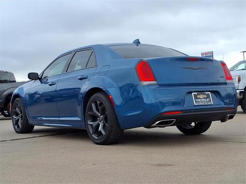 2022 Chrysler 300 Touring