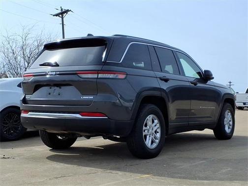 2024 Jeep Grand Cherokee Laredo