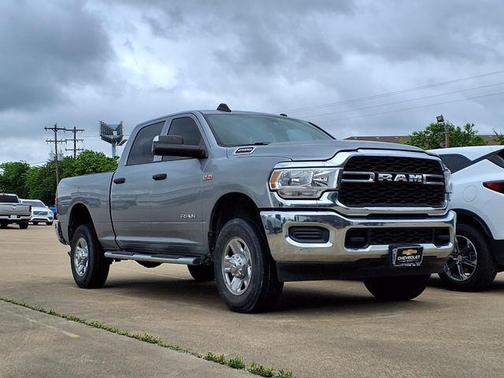 Billet Silver Metallic Clearcoat 2021 RAM 2500 Tradesman Crew Cab 4x4 6'4' Box